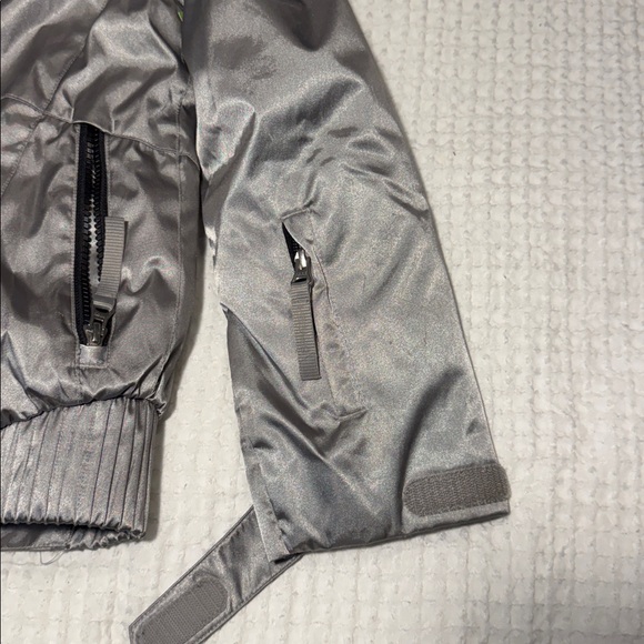 Spyder Girls Lola Insulated Ski or Snow Jacket Silver - Picture 7 of 13